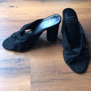KAARI BLUE black suede pumps